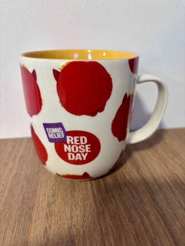 Comic relief red nose - red, day