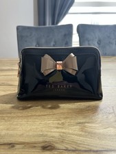 Ted Baker Aimee Curve Bow Make Up Bag in Black Gold