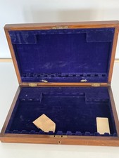 EMPTY VELVET LINED OAK CANTEEN LOCKABLE WITH KEY FOR 12 KNIVES & FORKS (WC-6AA)