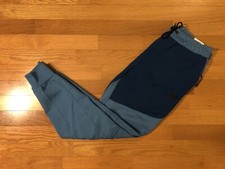 New L Nike Sportswear Tech