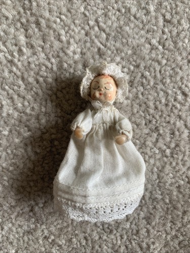 Dolls house miniature - dolls,
