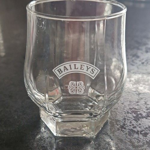 Baileys glass irish cream - irish,