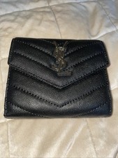 BNWOT Ladies Yves Saint Laurent Purse/Wallet
