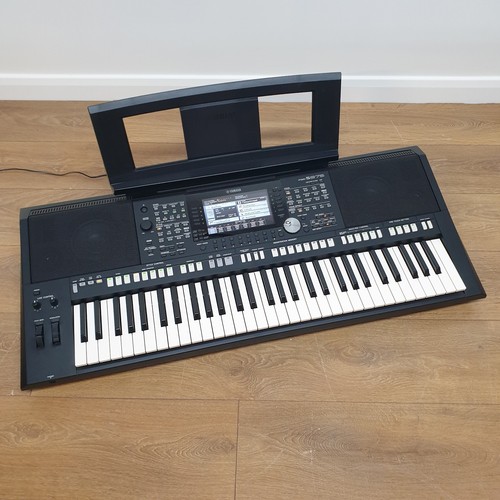 Yamaha psr s975 keyboard - yamaha,