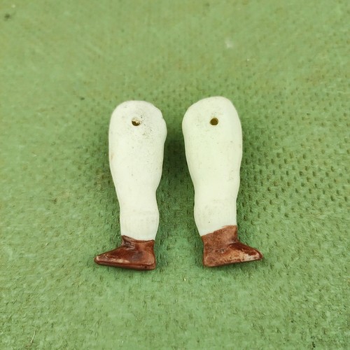 Antique dollhouse doll - , legs
