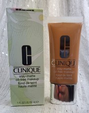 Clinique Stay-Matte Oil-Free Makeup 30ml Choose Shade