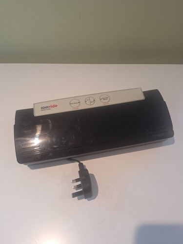 Sous vide vacuum sealer