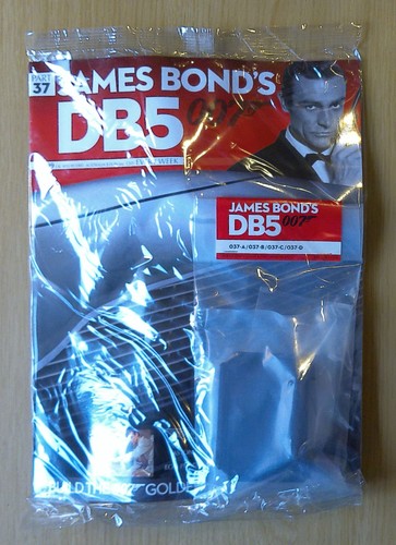 Eaglemoss james bond - james,