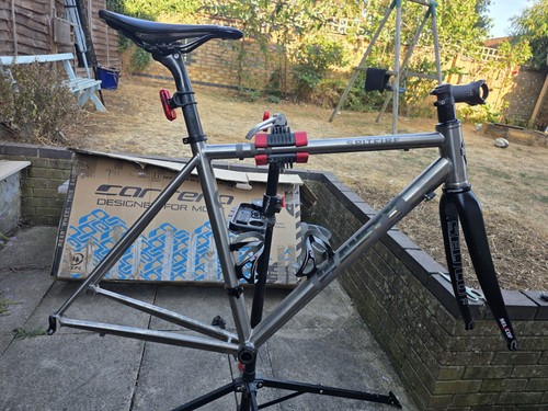 Planet spitfire titanium - planet,