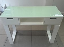 Luxury White Manicure Nail Table with Fixed Glass Top Single Station Nail Table