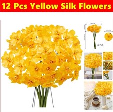 Realistic Artificial Daffodils