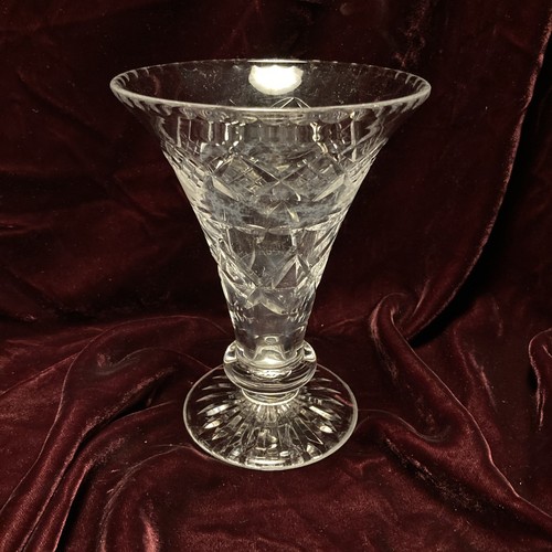 Stuart crystal cut - cut, trumpet
