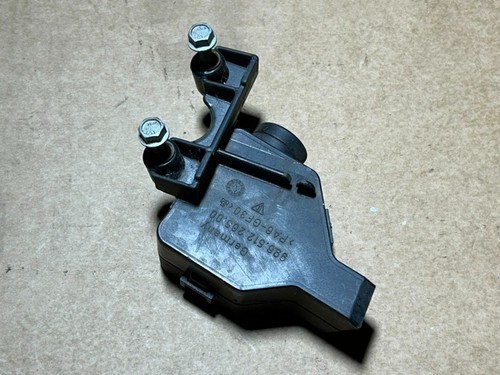 Porsche 996 engine lid release - engine,