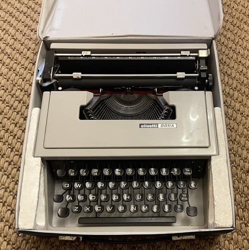 Vintage retro olivetti dora - vintage,