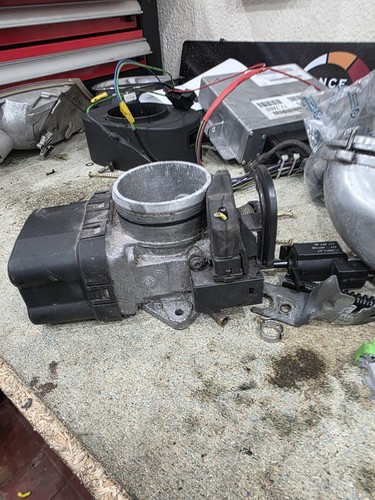 Saab 98 02 throttle - 95,