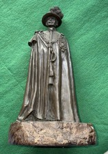 Figurine  Of Knight Of The Garter  By P.Hicks In Heavy Cold Cast Bronze 1981