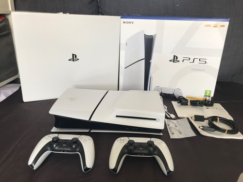 Playstation boxed slim - 5,