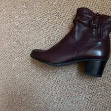 caprice boots Burgundy Size