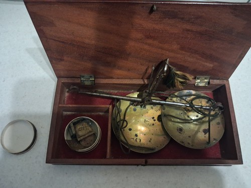 Vintage set scales - of,