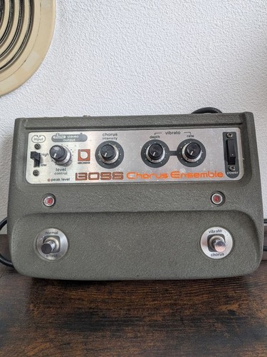 Boss chorus ensemble - ce-1,