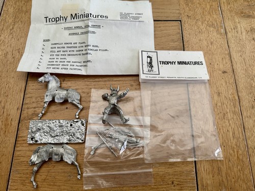 Trophy miniatures mounted - miniatures,