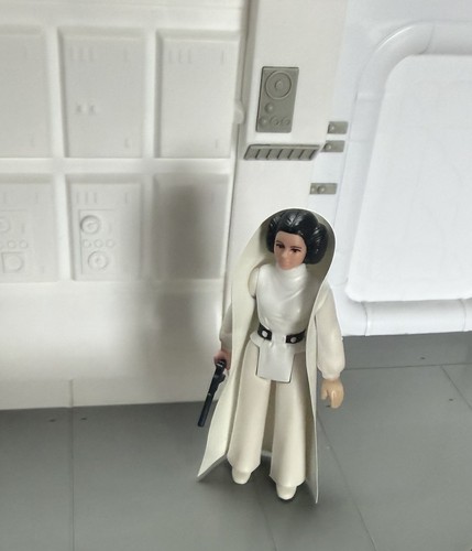 Vintage star wars figure - wars,