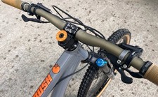 2017 Orange Crush Pro 27.5 Size L Grey Fox 34