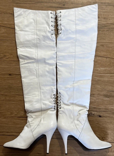 Vintage dolcis toy - toy, white