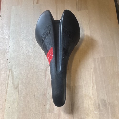 Giant contact neutral saddle