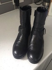 SOLEFLEX - PREMIUM COMFORT BLACK LEATHER BOOTS SIZE 4