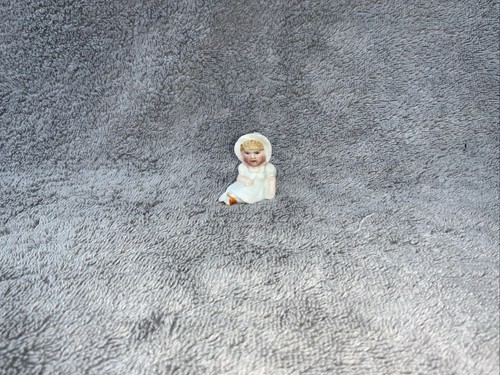 Antique german bisque - bisque, girl