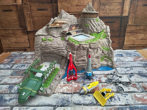 Thunderbirds are - are, go
