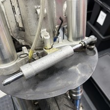 Suzuki GSXR 750 K1 Steering