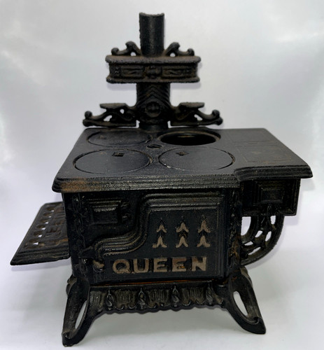 Vintage miniature queen - vintage,