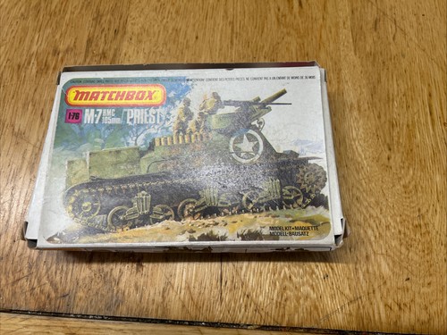 Matchbox hmc105mm priest - matchbox,