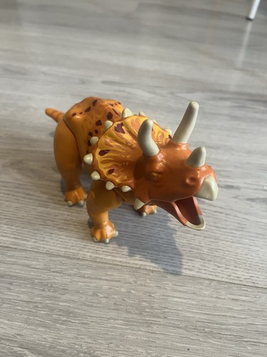 Triceratops dinosaur - ,
