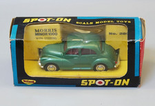 Tri-ang Spot-on 289 Morris