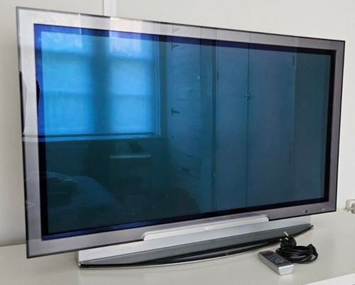 Hitachi 42pd5000 plasma tv - hitachi, 42"