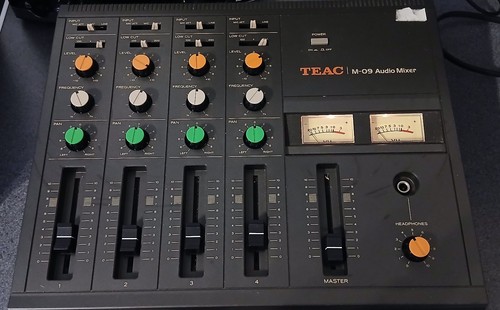 Teac vintage 4 channel - m-09,