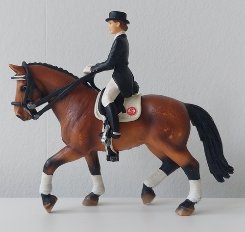 Schleich dressage horse 13296 - schleich,