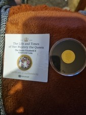 9ct gold the Queen Elizabeth 11 Solid Gold Coin With Coa. REDUSED