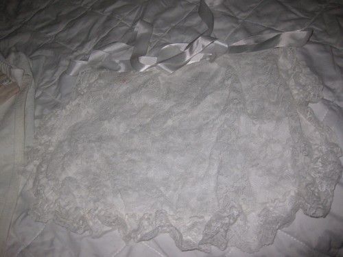 White 1950 hostess - white, /