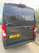 Top-Hung Flat Radius Corner