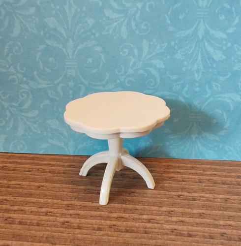 Fancy side table - white, 1:24th