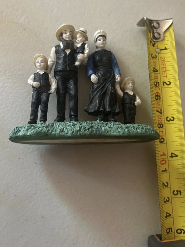 Amish family resin figurine - amish,