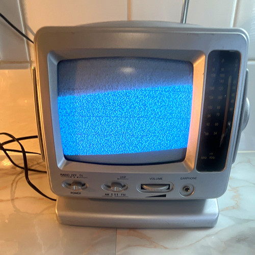 Black white crt am - tv, am/fm
