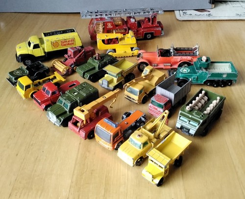 Diecast vehicles x19 matchbox - vehicles,