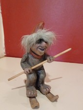 Nyform Troll On Skies