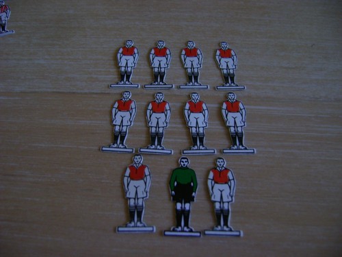 Subbuteo celluloid flat team - subbuteo,