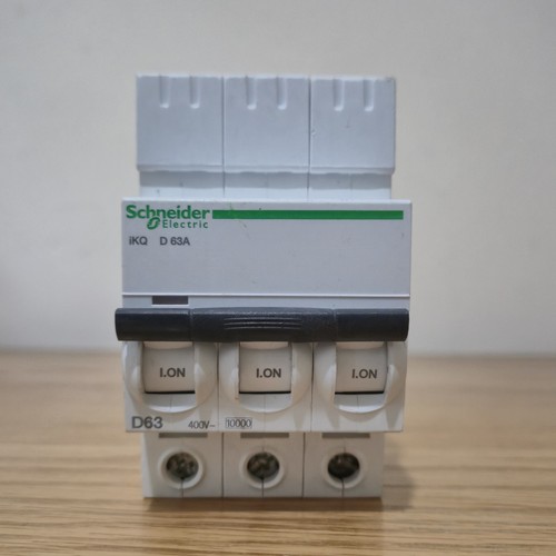 Schneider square ikq - d, 3